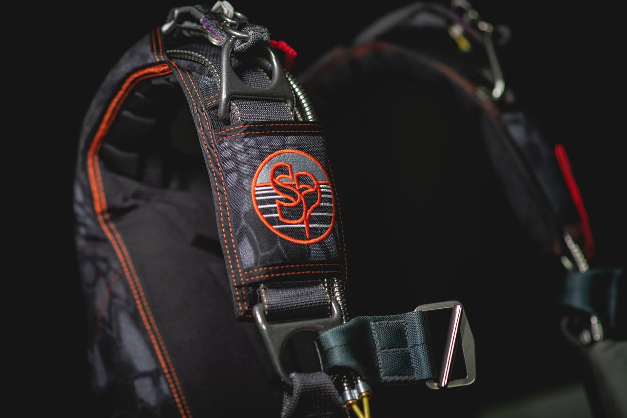 Sun Path Javelin Odyssey harness construction detail